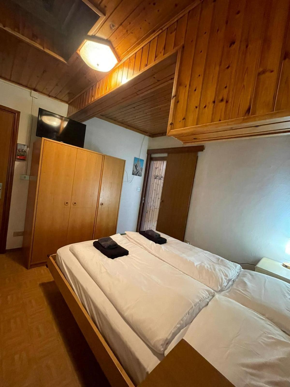 Hotel Picchio Rosso - Stanza Privata Con Bagno In Val Di Fassa Pera Zewnętrze zdjęcie
